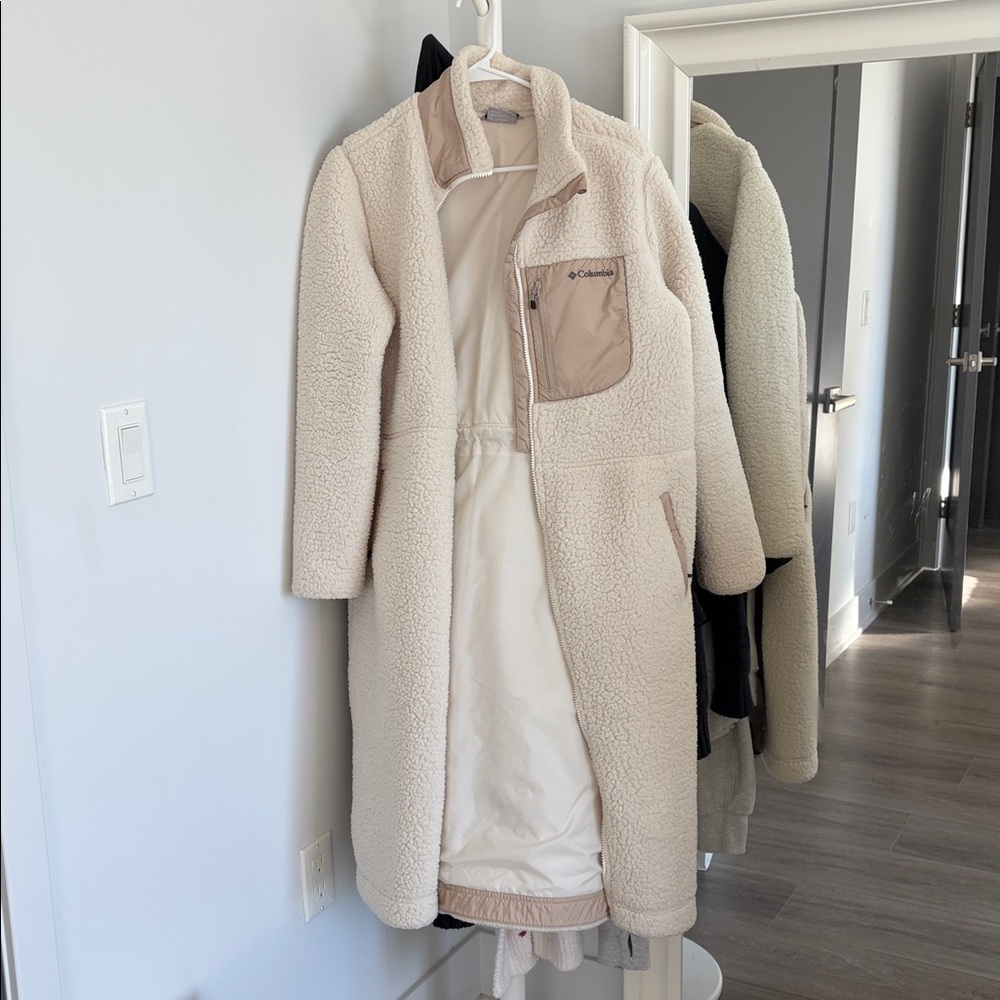 Columbia women’s winter warmth full length jacket Ivory in M